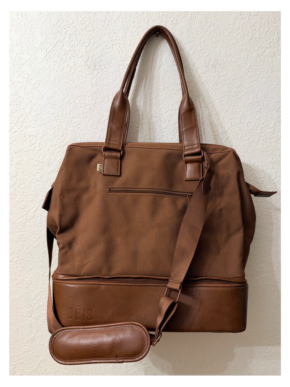 BEIS - The Weekender Travel Bag in Maple